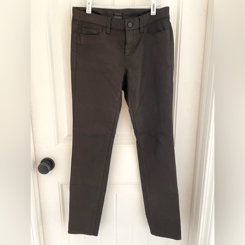 ANN TAYLOR - NWOT Modern Brown Coated Denim Skinny Jeans